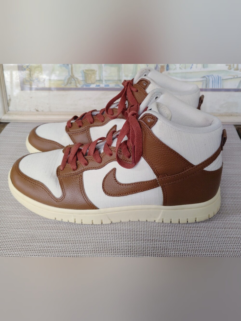 Unisex Nike "Dunk High PRM" Pecan Tumbled Leather/White Nylon Sneakers. M8.5/W10